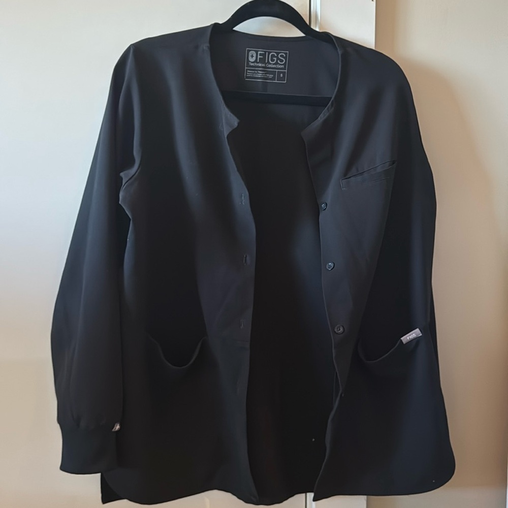 Figs scrubs black jacket cardigan